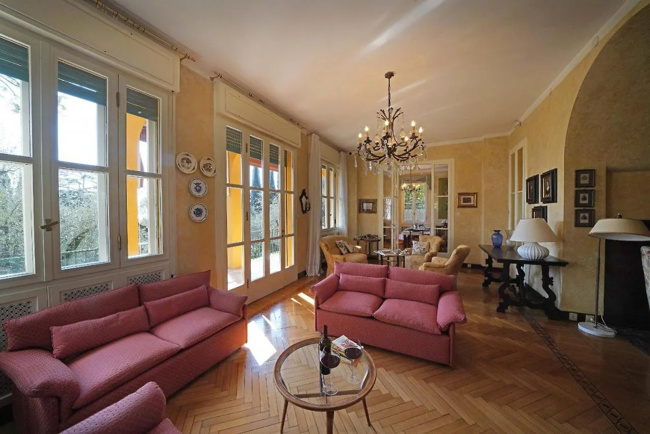 Villa Vibe Luce, Beautiful Period Villa With Private Pool And Lake View Gardone Riviera Włochy