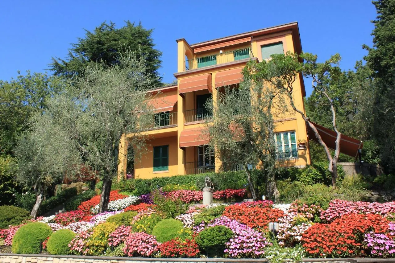 Villa Vibe Luce, Beautiful Period Villa With Private Pool And Lake View Gardone Riviera